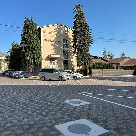 Hotel Turist Fălticeni Exterior foto